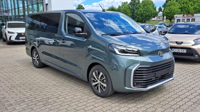 TOYOTA PROACE 2.0 D-4D Business Comfort - L2H1