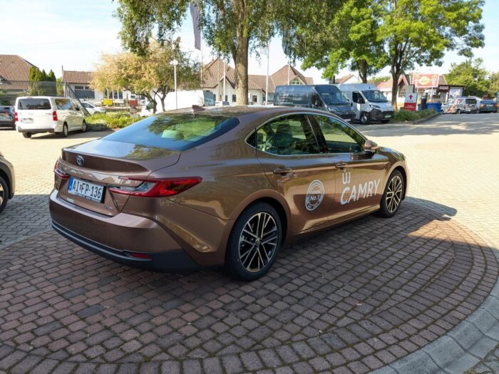 TOYOTA CAMRY 2.5 Hybrid Executive e-CVT