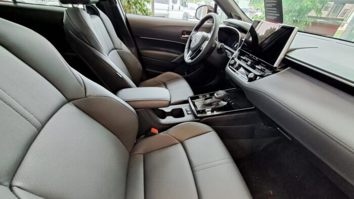 TOYOTA COROLLA CROSS 2.0 Hybrid Executive JBL e-CVT Panoroof