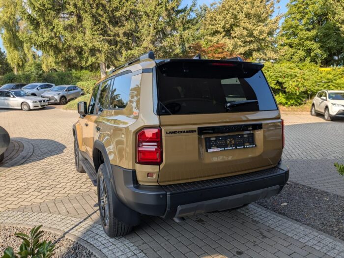 TOYOTA LAND CRUISER 2.8 D-4D Executive (Aut.)