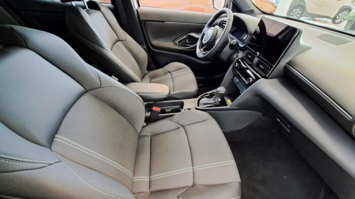 TOYOTA YARIS CROSS 1.5 Hybrid Executive bi-tone e-CVT