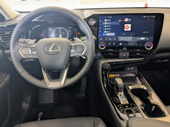 LEXUS NX 350h Prestige Top AWD CVT