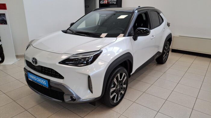 TOYOTA YARIS CROSS 1.5 Hybrid Executive bi-tone e-CVT