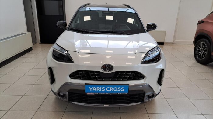 TOYOTA YARIS CROSS 1.5 Hybrid Executive bi-tone e-CVT