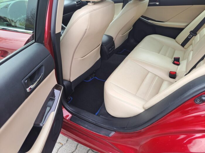 956f7004375a45a2e2a7e050fcde3cee1fbf8fd03fdf9335a7b0fde263fda12e