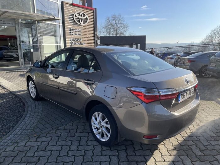 9d85e3c63327a45afc23e3a6c30b6d6acc607205d5b6d929913c0d5ccea65bc0