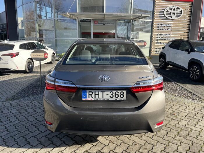 d837d4ecb11d97cac25128580463142eddc78eef4d7bf8f52ac70b3c6d611308