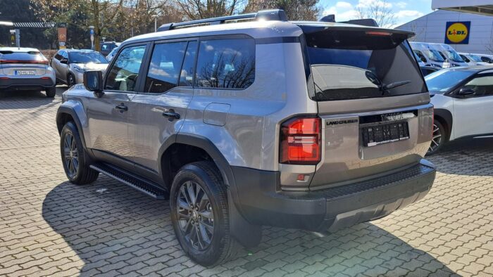 bd51d1dd9be13fd5f63dd70f4968a7cd47e242205228bbe7a4c436a6dd033a91