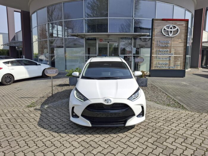 TOYOTA YARIS 1.5 Hybrid Style e-CVT