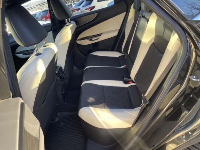 3e077fbde8a4019be6b78b626cc5c10bea2caa8cdfdf196cd1d31c7da70a440c