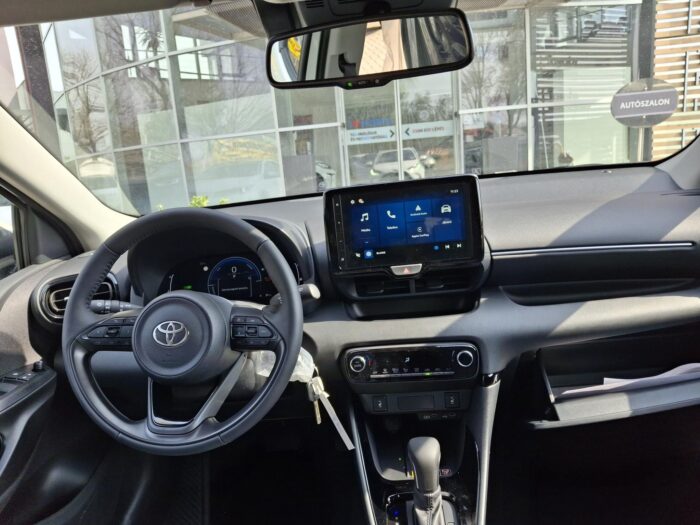 TOYOTA YARIS 1.5 Hybrid Style e-CVT