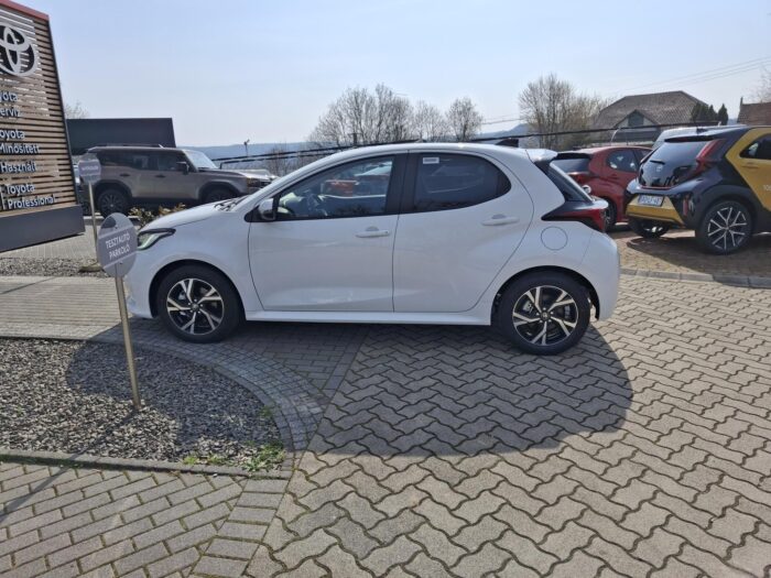 TOYOTA YARIS 1.5 Hybrid Style e-CVT
