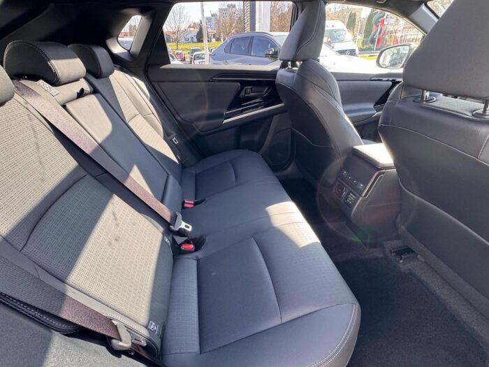 TOYOTA BZ4X Executive AWD Sunroof