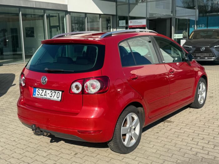 e9d9c95e903d673f6e94f1730a6f116b0a83c07fe147f145682462d7e645a5ad